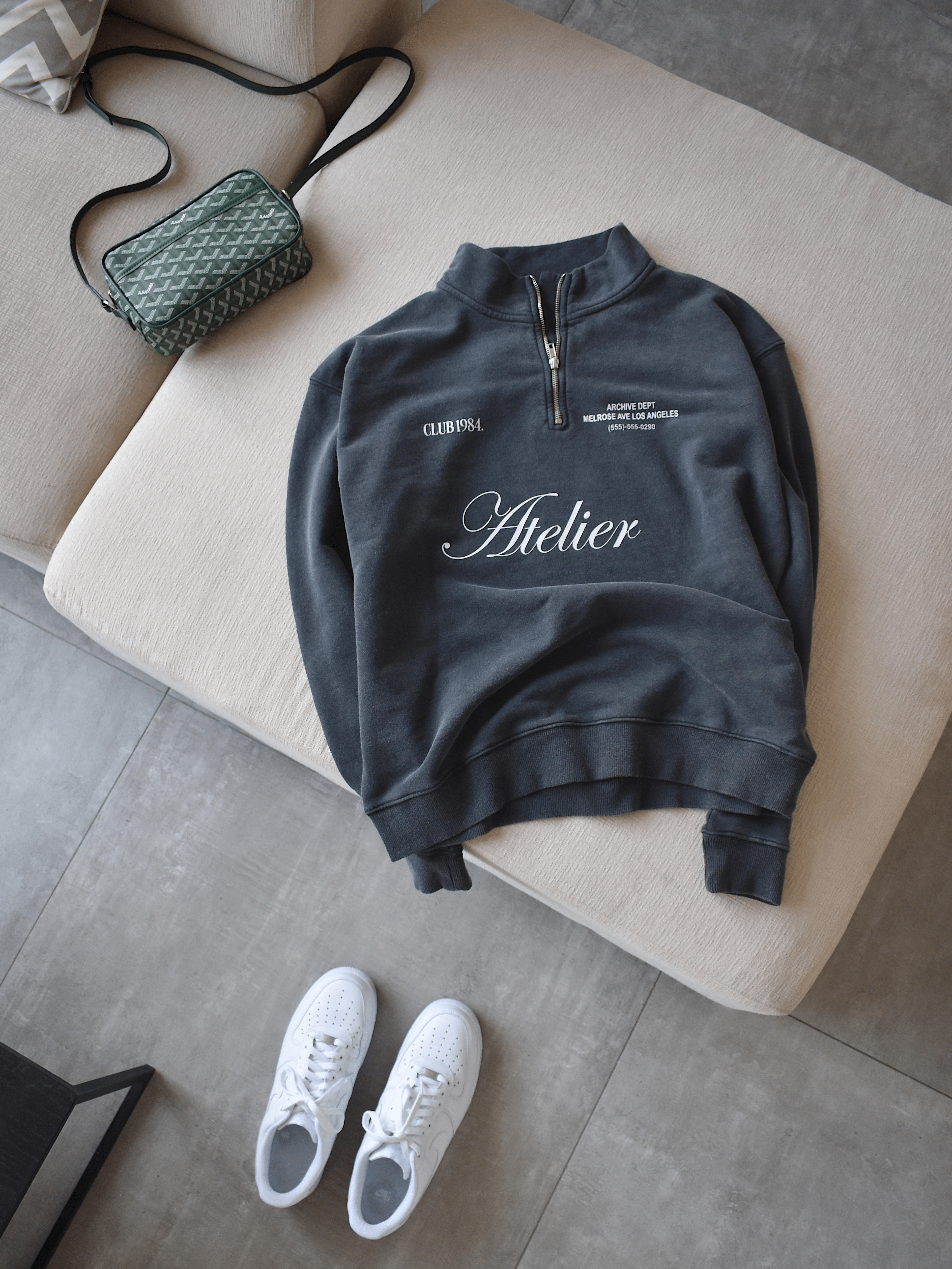 CLUB 1984. Atelier 1/4 Zip - Washed Grey 1/4 zip