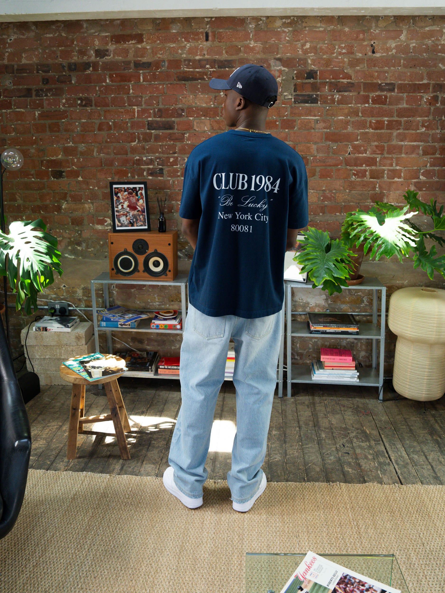 CLUB 1984. Be Lucky T-shirt - Navy T-Shirt