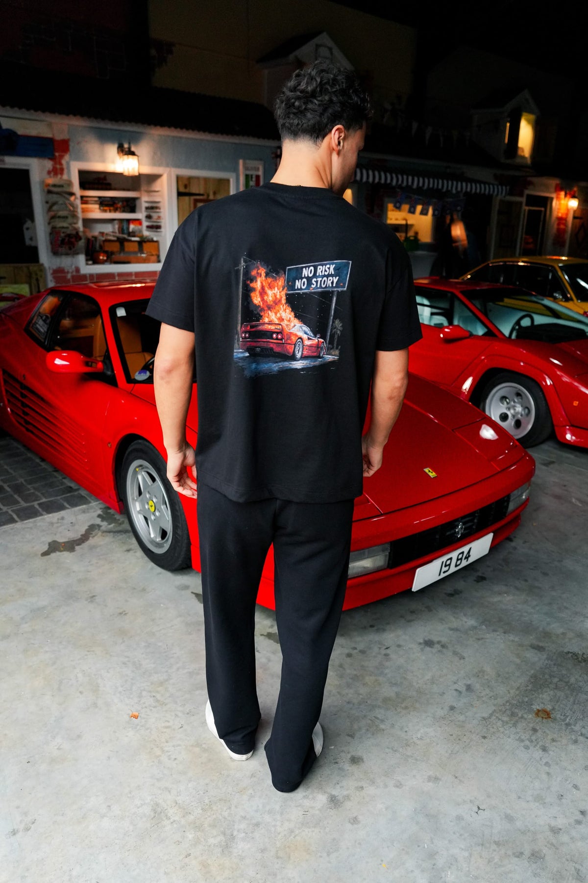 CLUB 1984. Burn Out T-shirt - Black T-Shirt