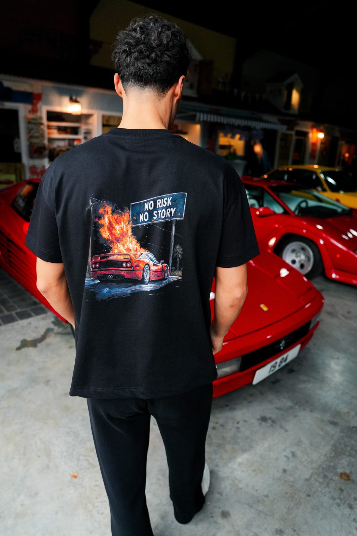CLUB 1984. Burn Out T-shirt - Black T-Shirt