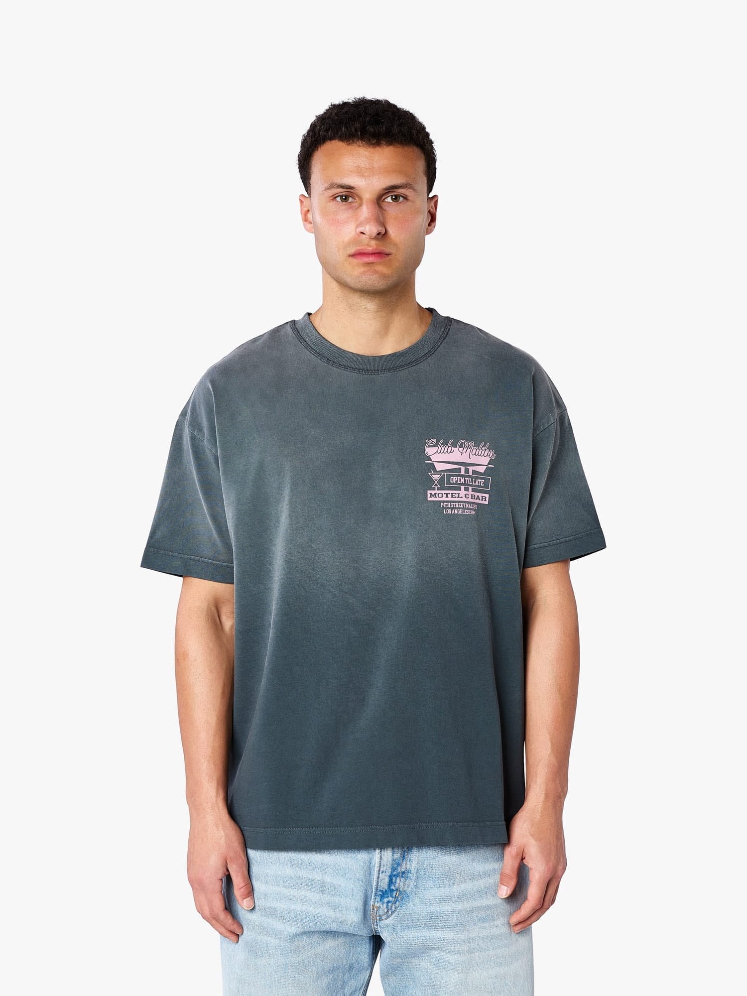 CLUB 1984. Club Malibu T-shirt - Washed Grey T-Shirt