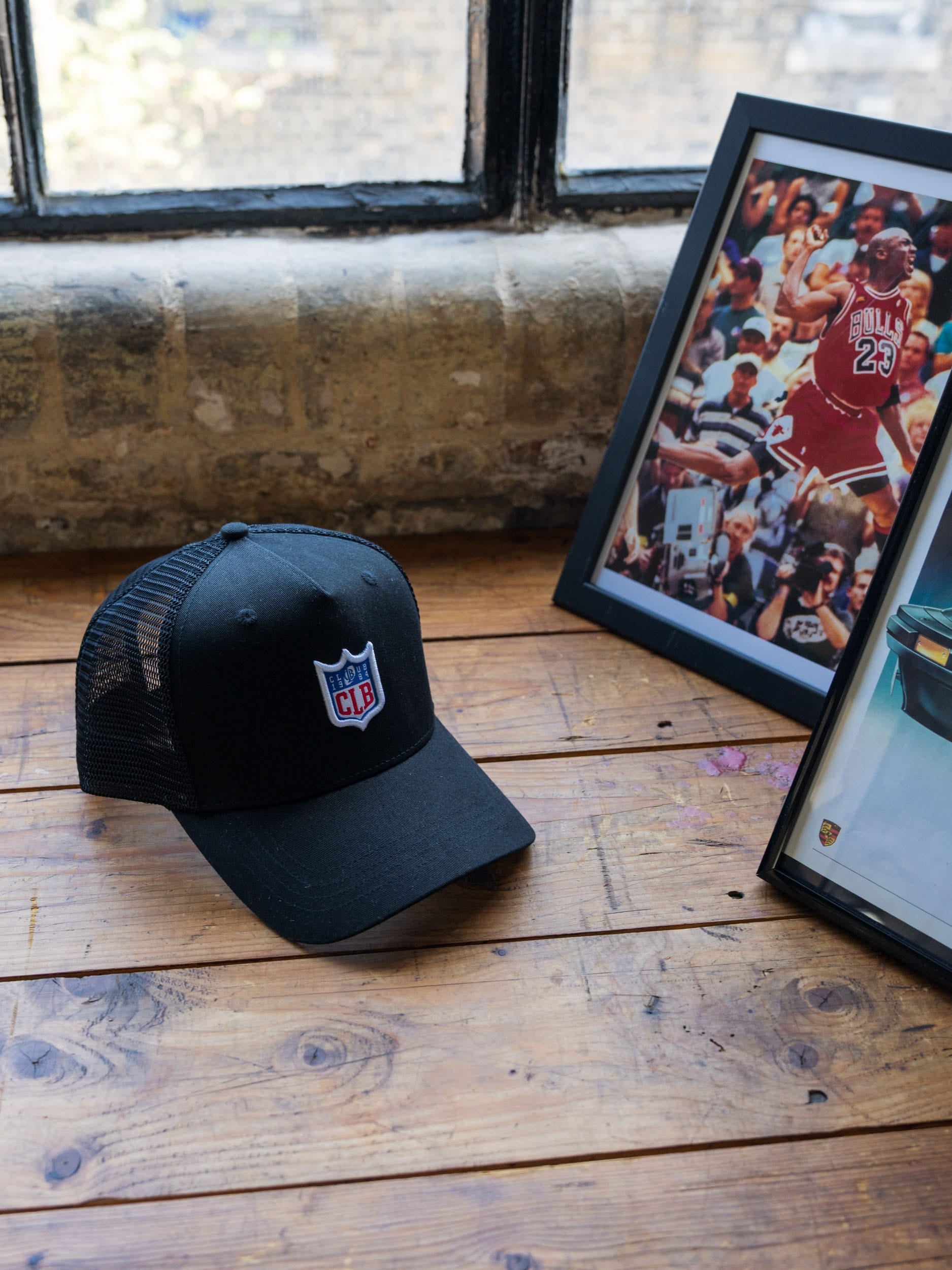 CLUB 1984. Emblem Cap - Black Accessories 1984-2026-292-10