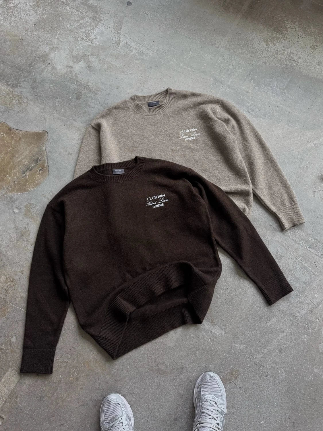 CLUB 1984. Homme Knitted Sweatshirt - Coffee Sweatshirt