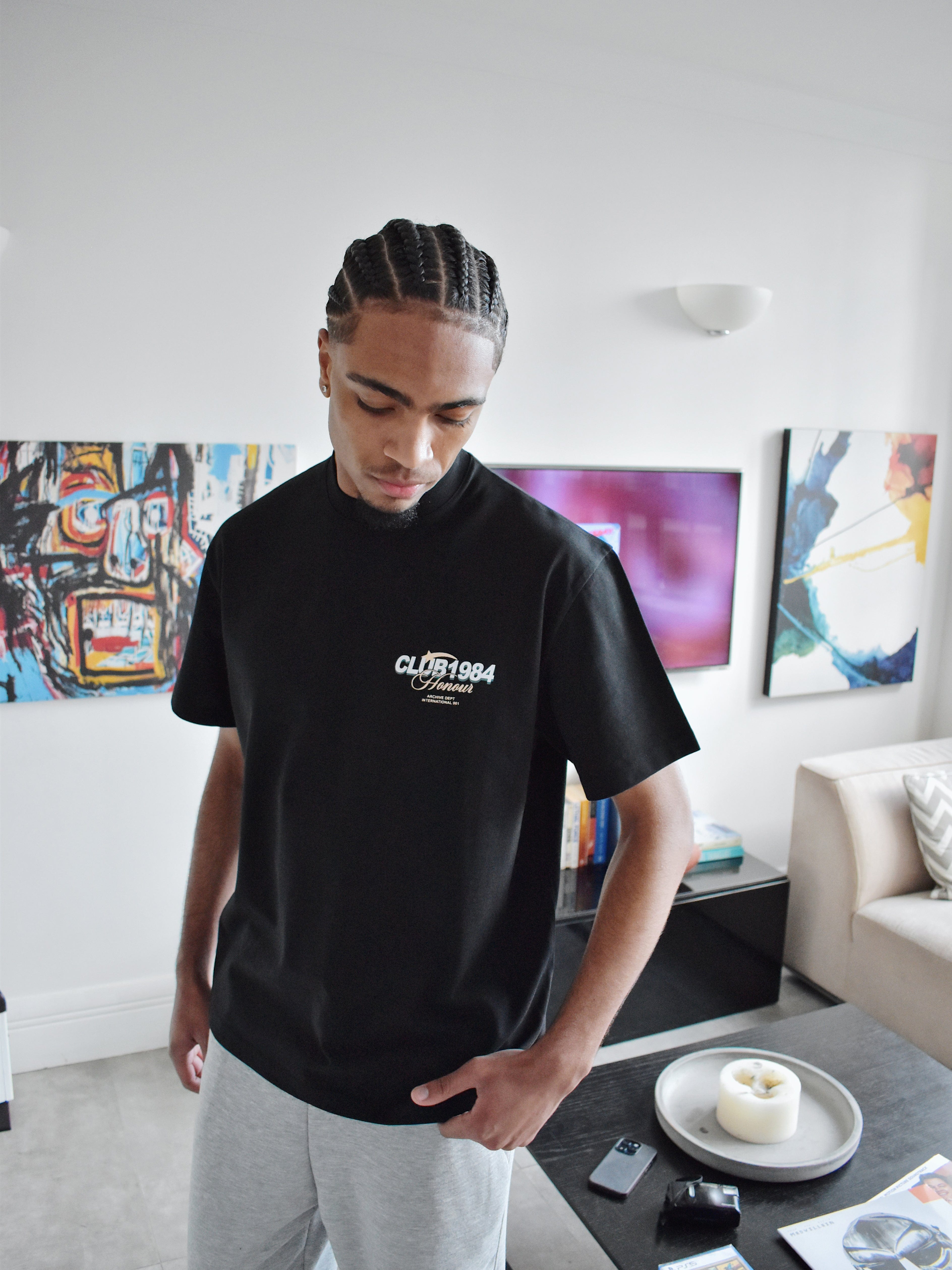 CLUB 1984. Honour T-shirt - Black T-Shirt