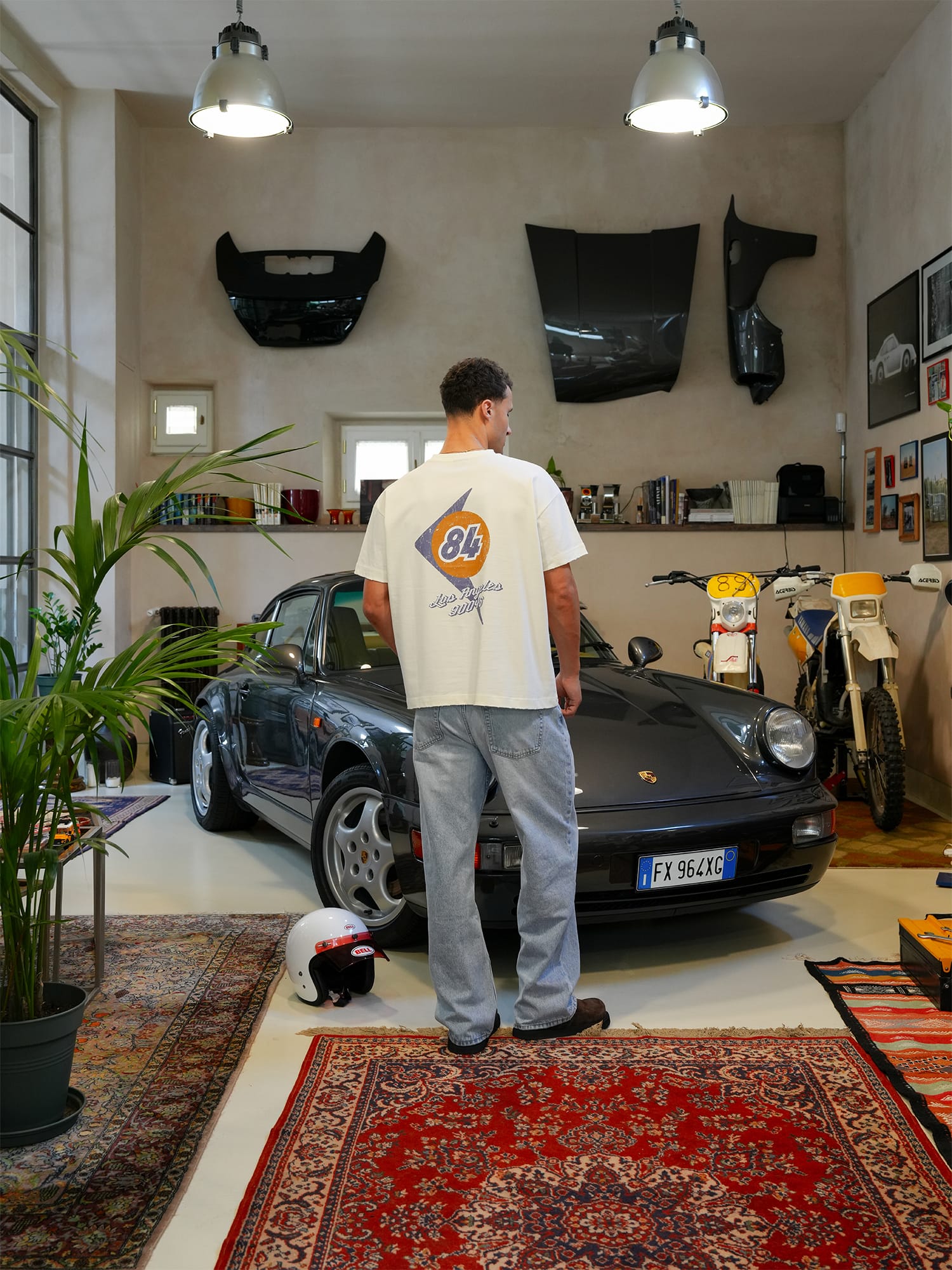 CLUB 1984. LA 84 Distressed T-shirt - Off White T-Shirt