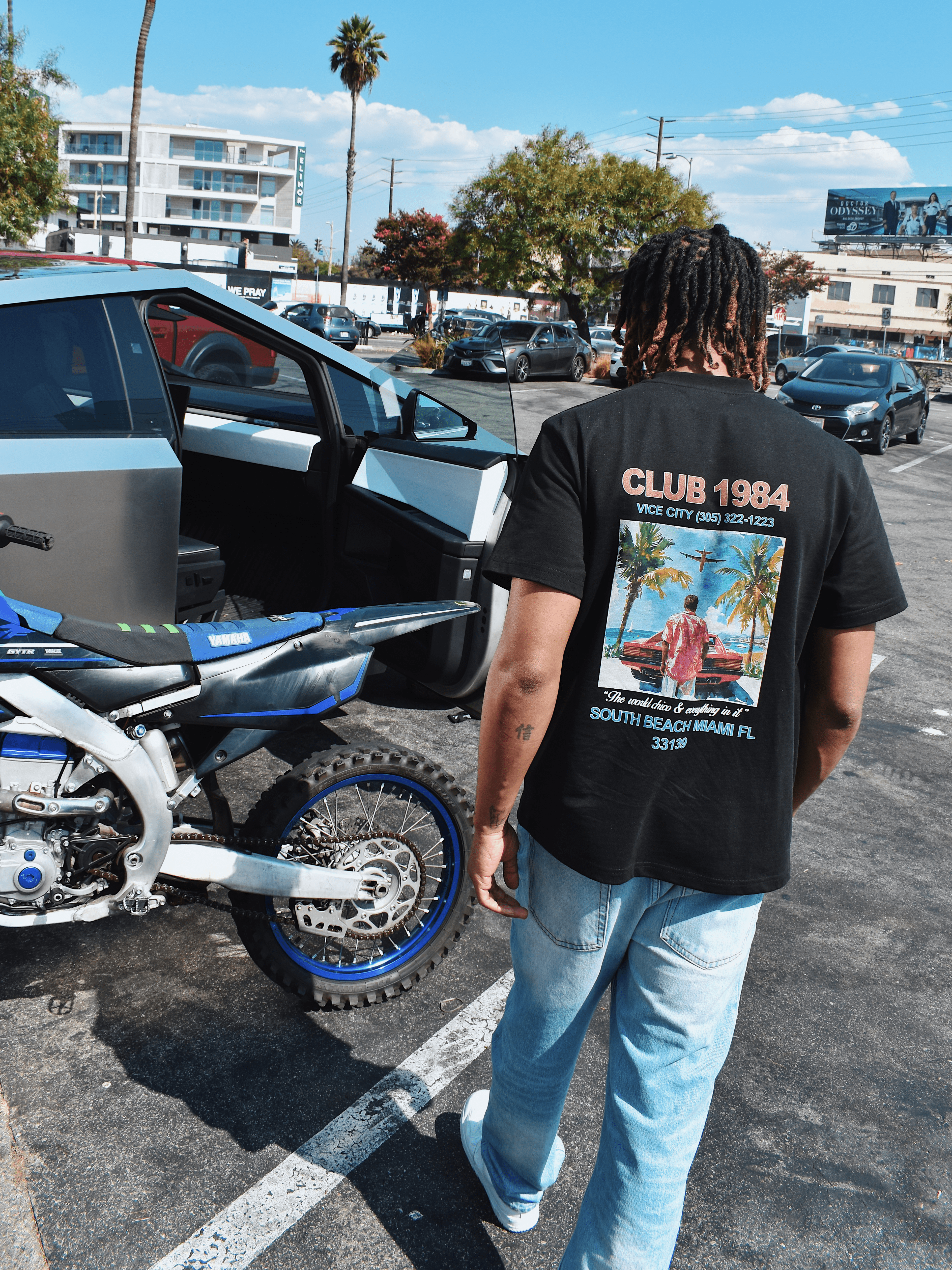 CLUB 1984. Live Fast T-shirt - Black T-Shirt