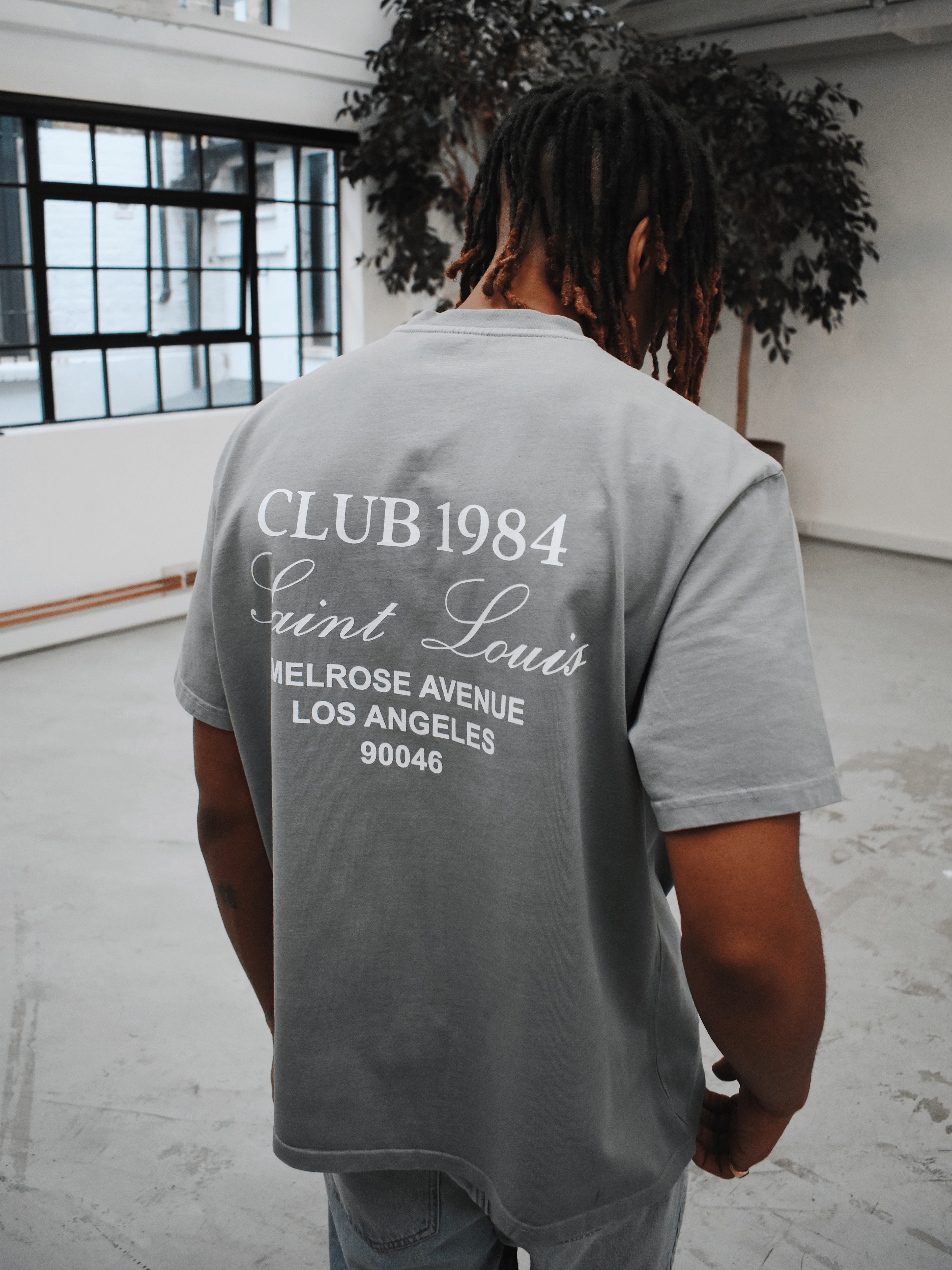 CLUB 1984. Melrose 1984 T-shirt - Washed Light Grey T-Shirt