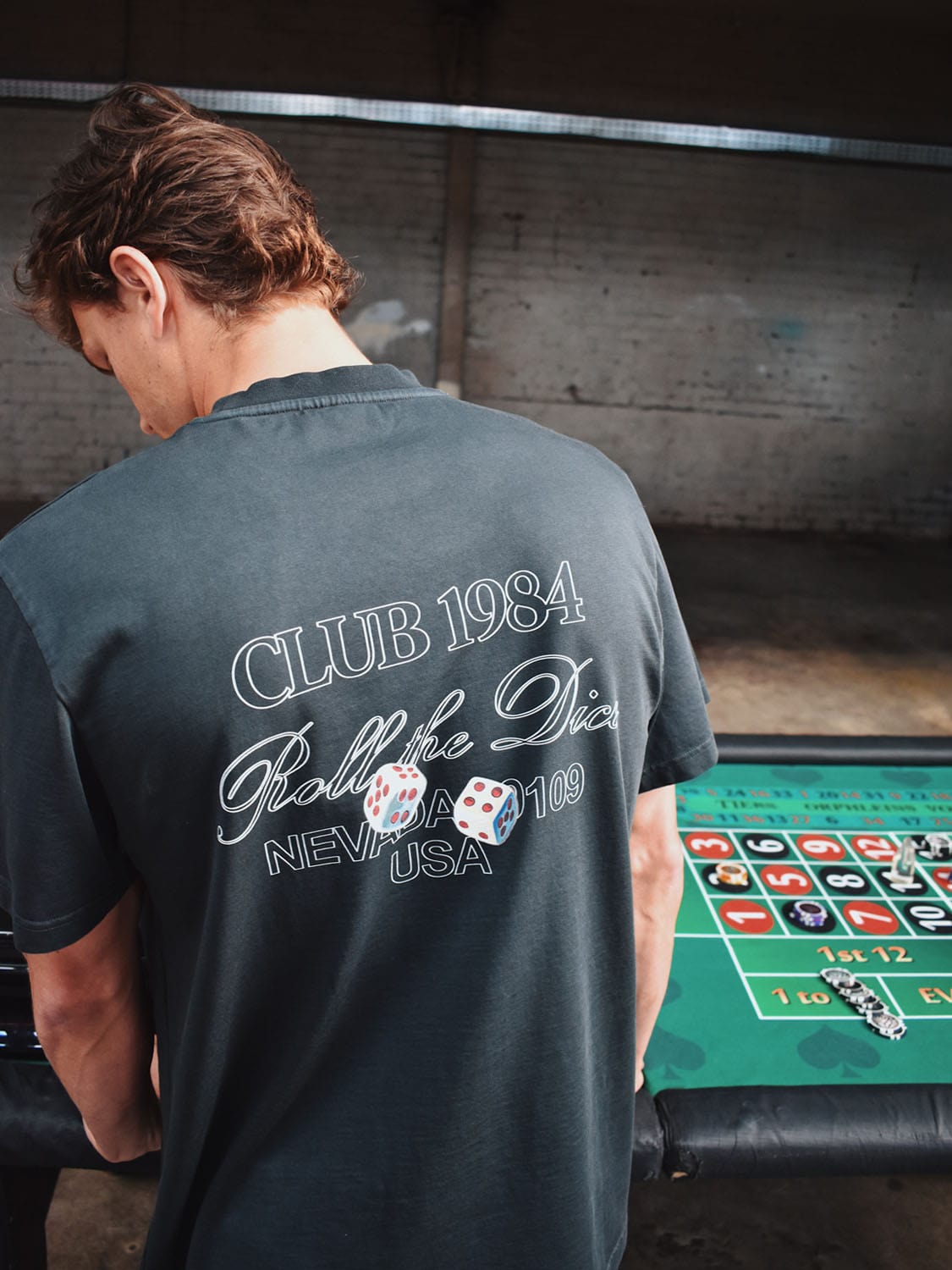 CLUB 1984. Roll The Dice T-shirt - Washed Black T-Shirt