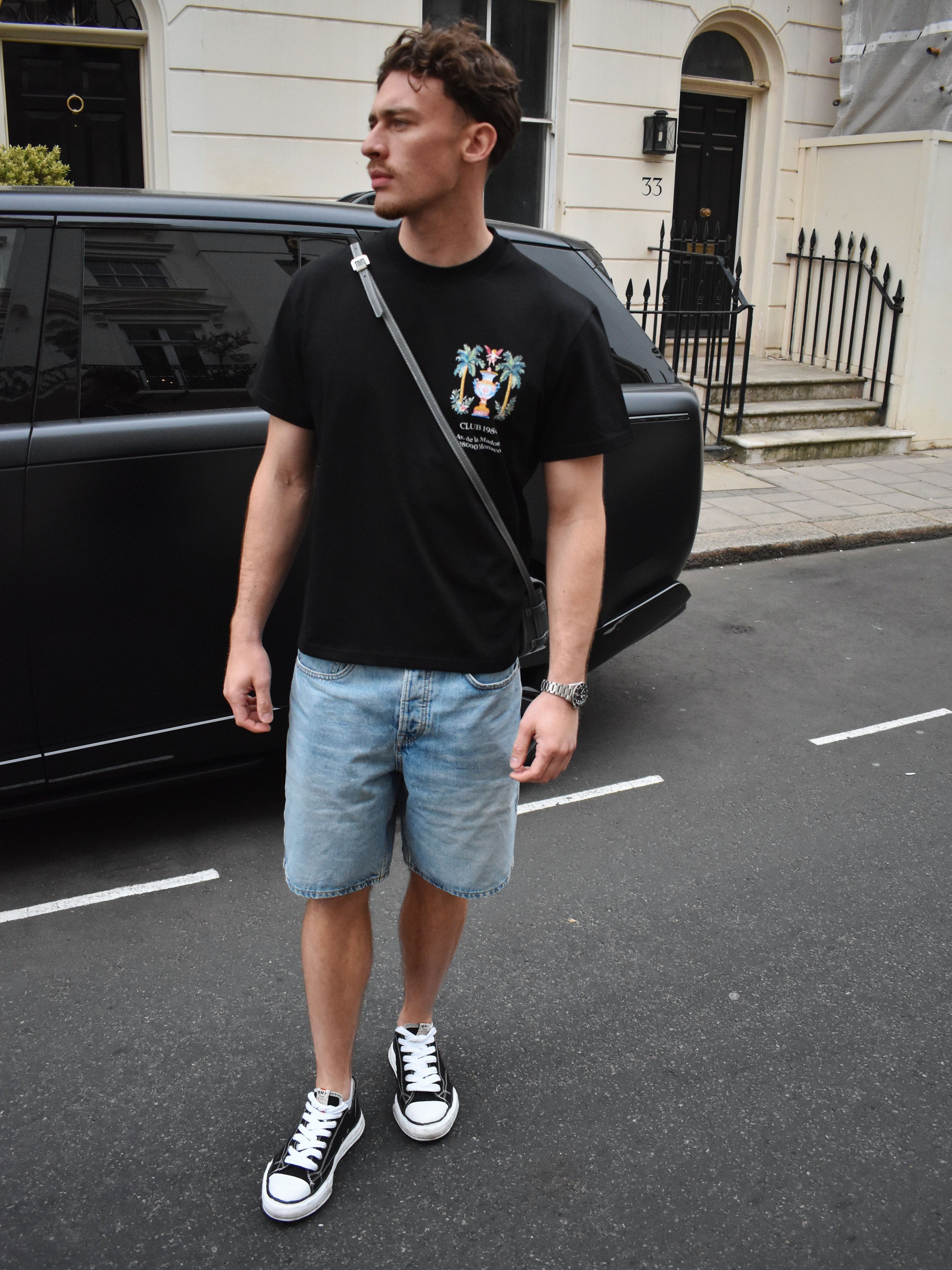 CLUB 1984. Serene T-shirt - Black T-Shirt