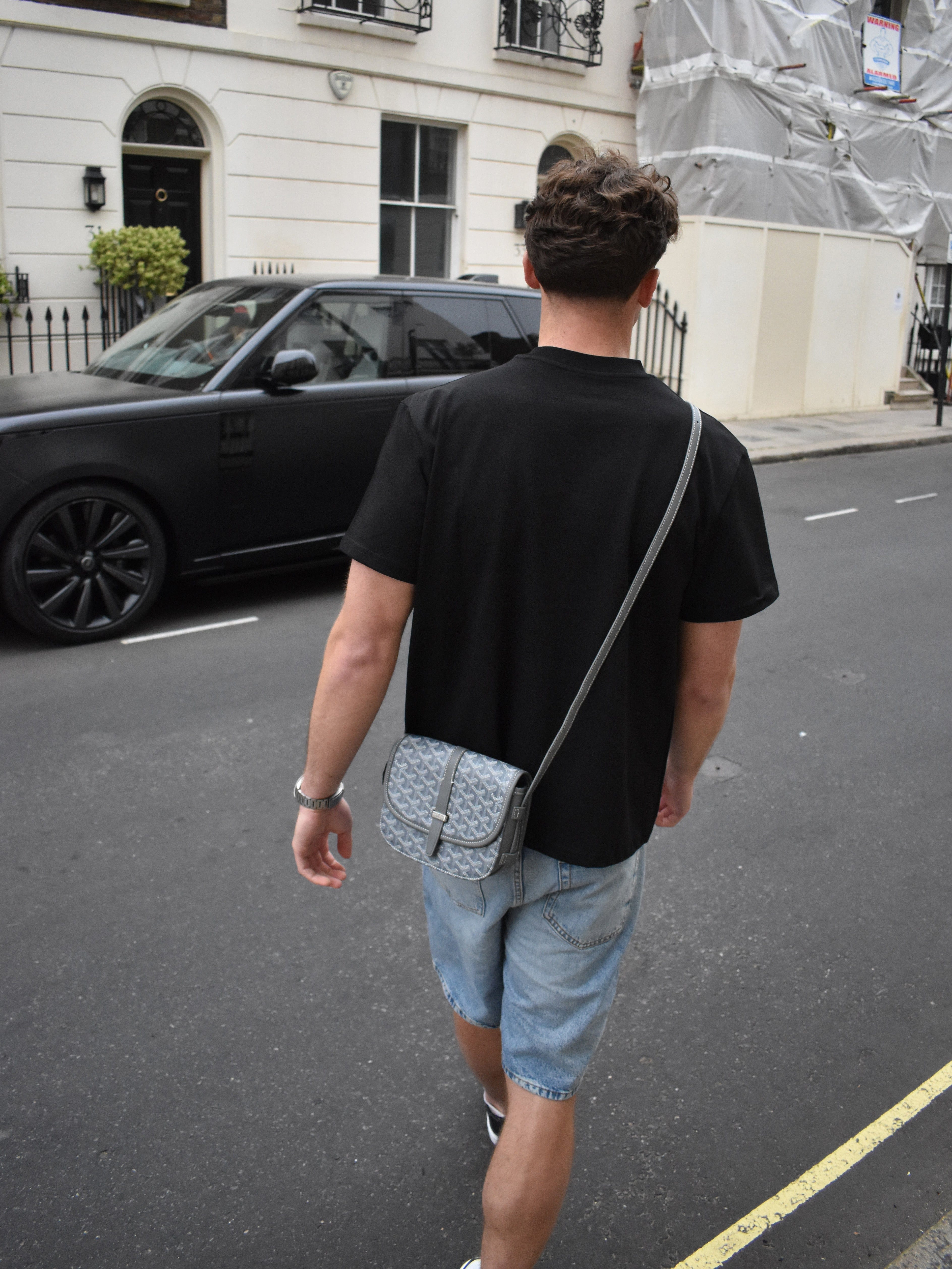 CLUB 1984. Serene T-shirt - Black T-Shirt