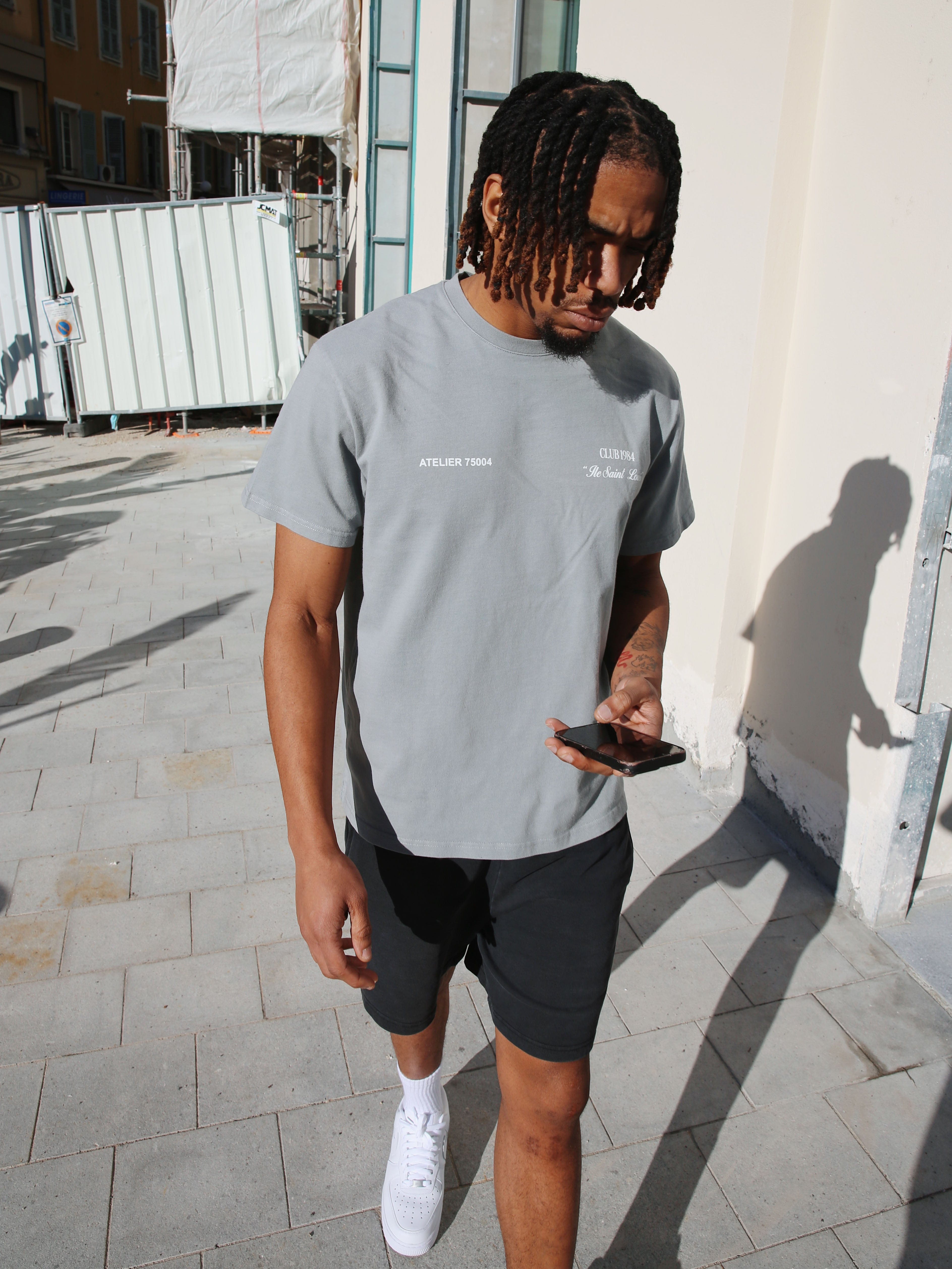 CLUB 1984. Signature T-shirt - Washed Light Grey T-Shirt