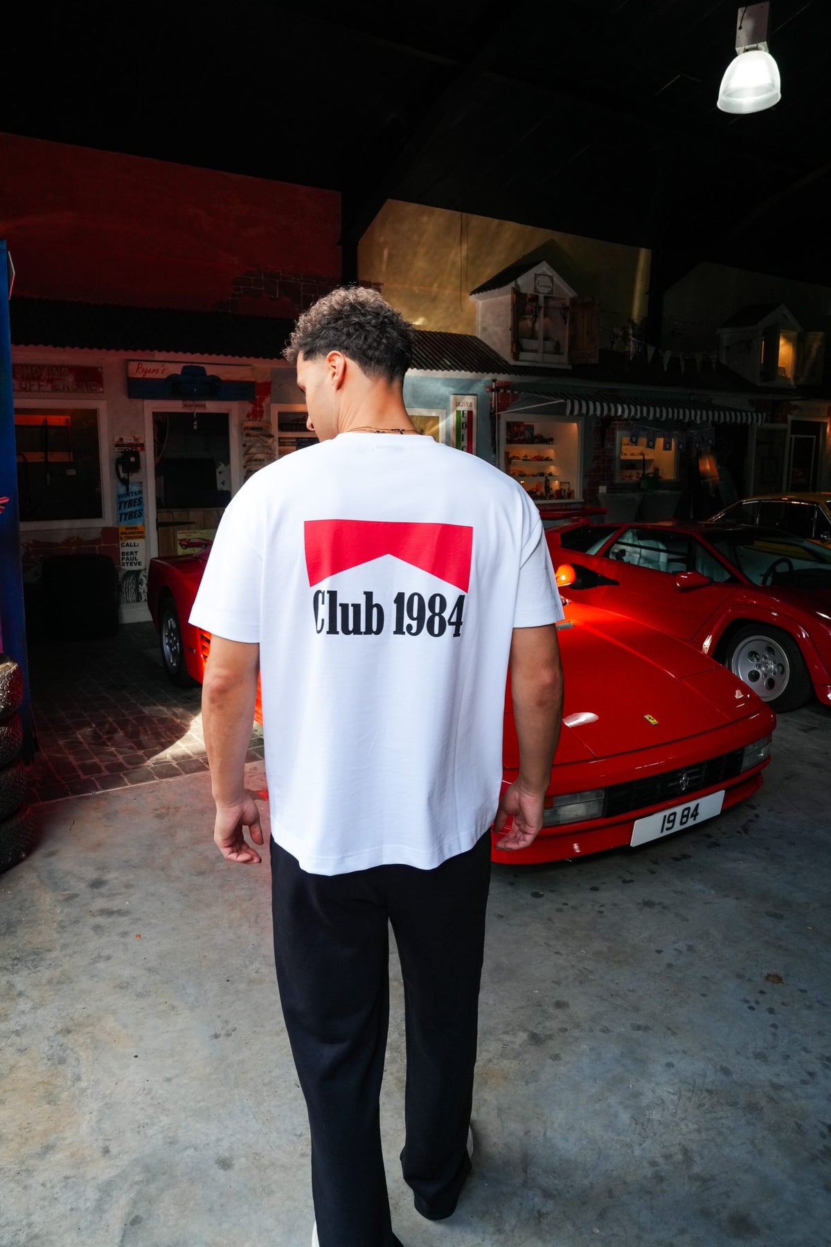 CLUB 1984. Smoke the Competition T-shirt - White T-Shirt