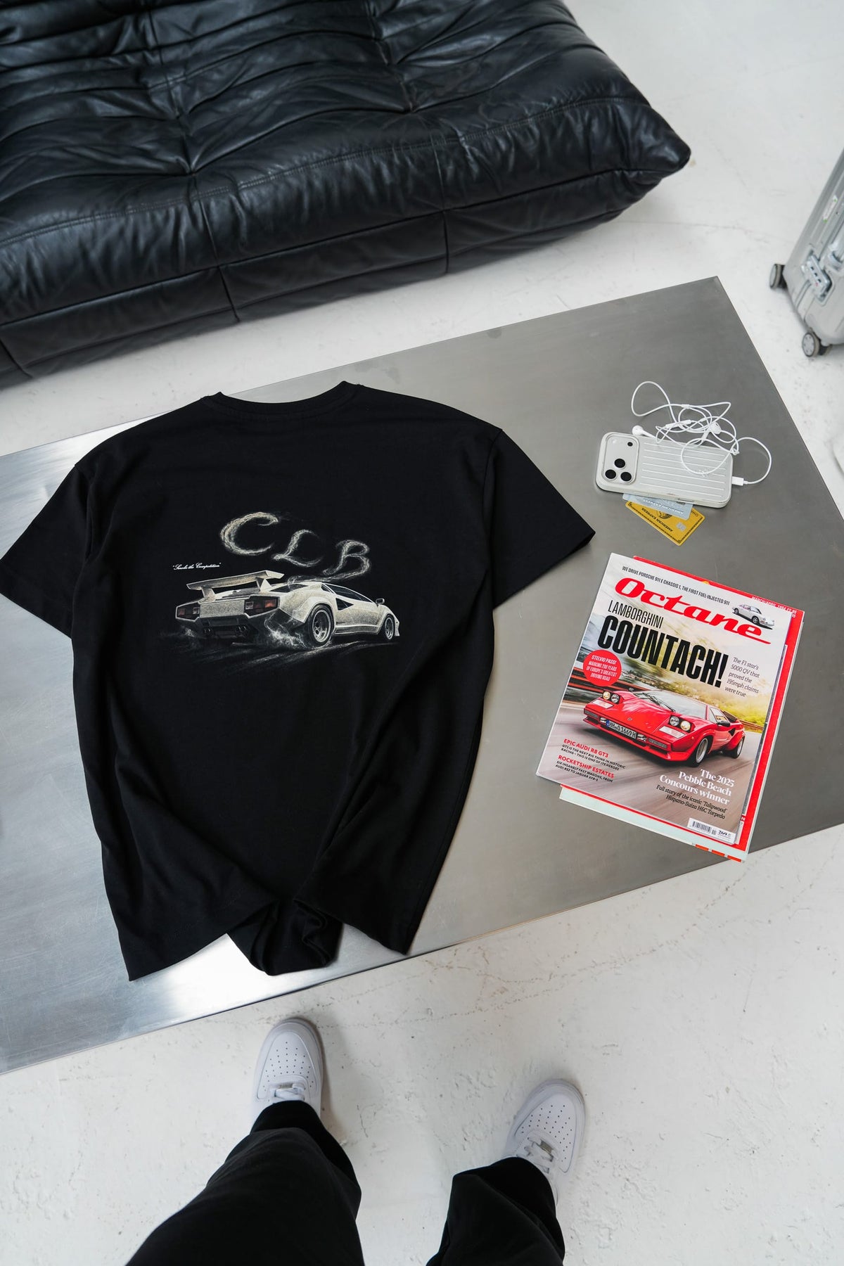 CLUB 1984. Smoked Out T-shirt - Black T-Shirt