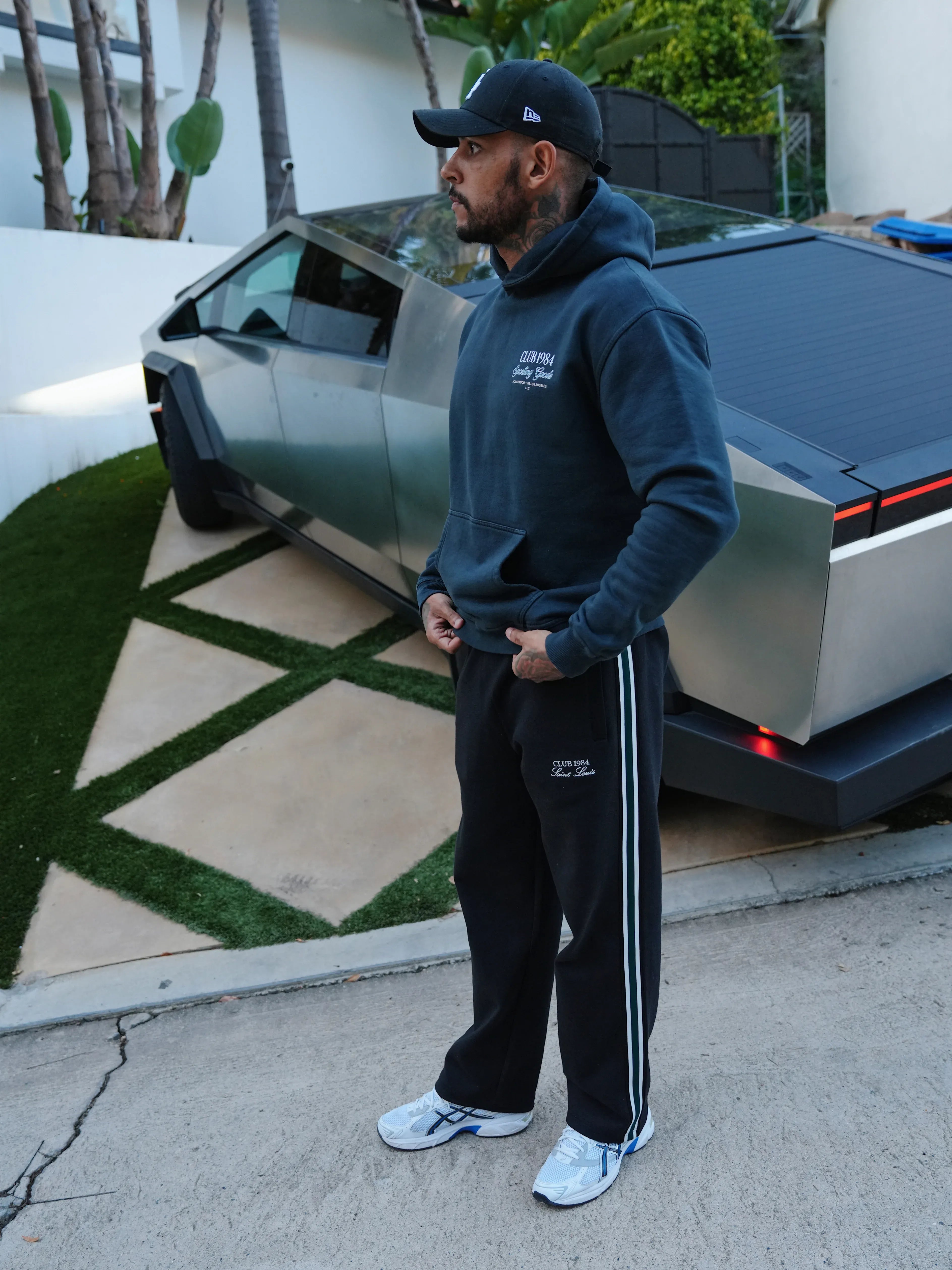 CLUB 1984. Sports Goods Hoodie - Washed Grey Hoodie