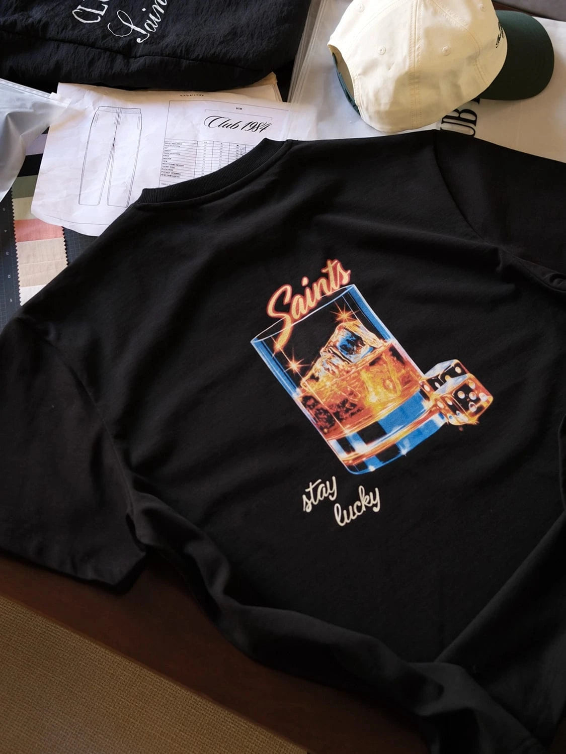 CLUB 1984. Stay Lucky T-shirt - Black T-Shirt