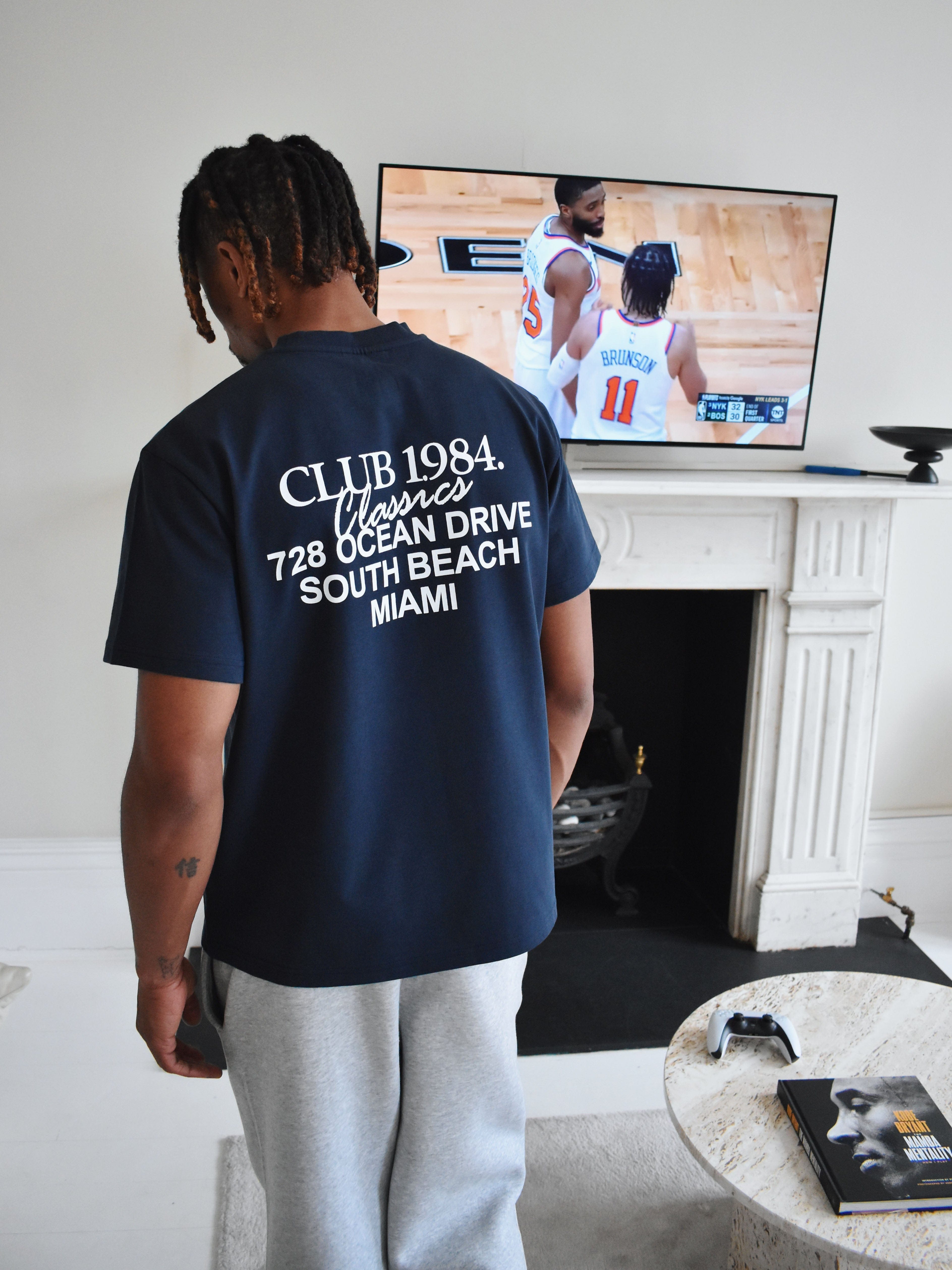 CLUB 1984. Vice City T-shirt - Navy T-Shirt