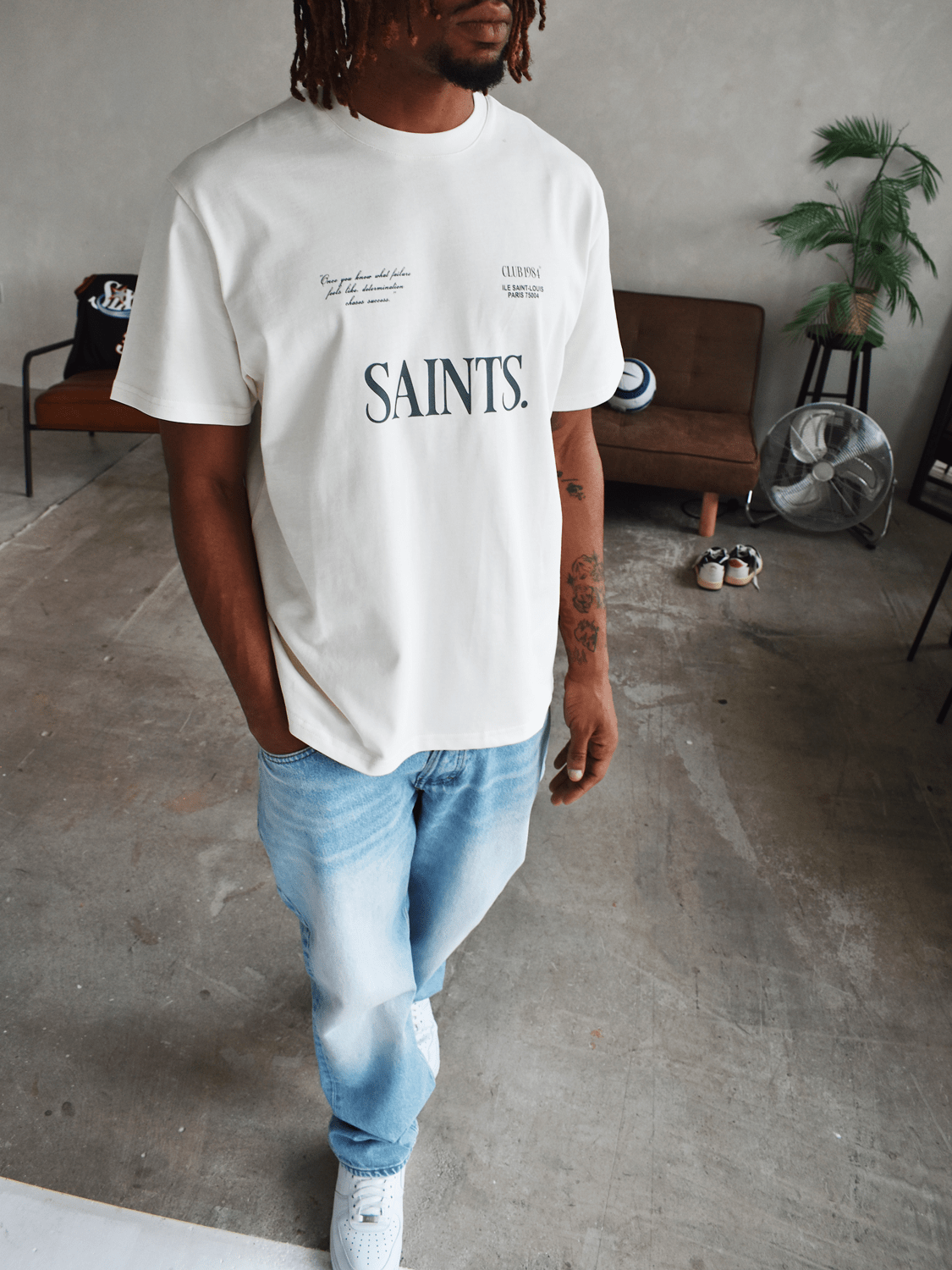 CLUB 1984. Artisian T-shirt - Off White T-Shirt