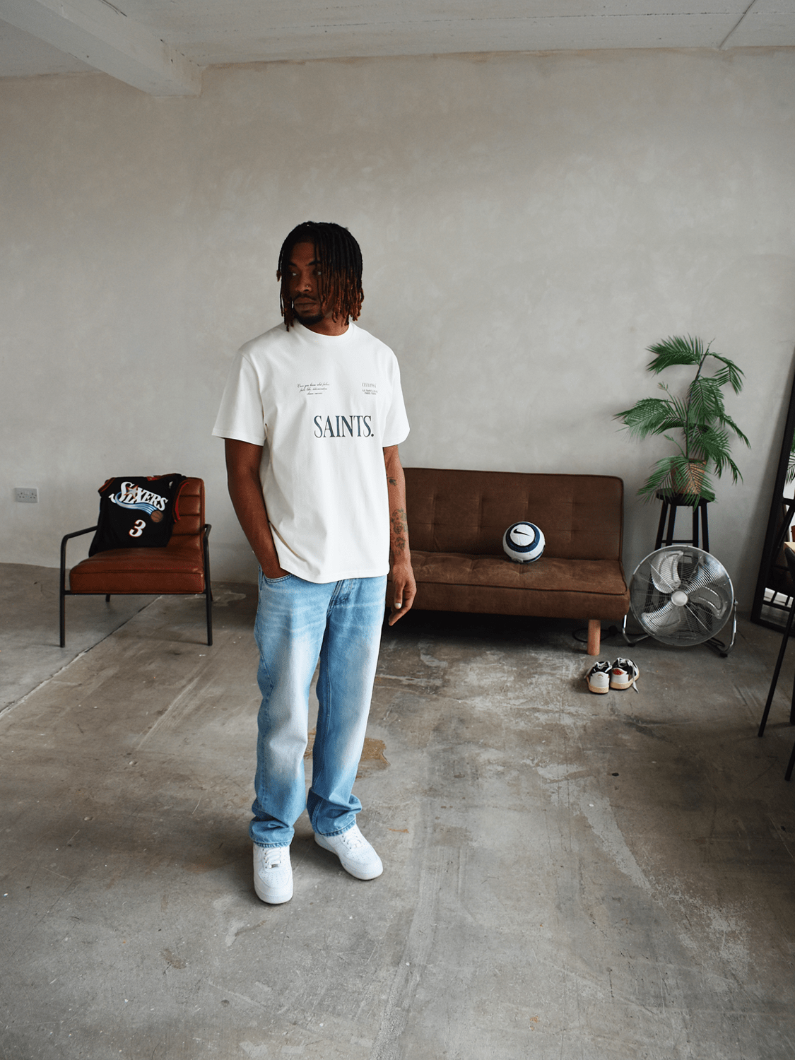 CLUB 1984. Artisian T-shirt - Off White T-Shirt