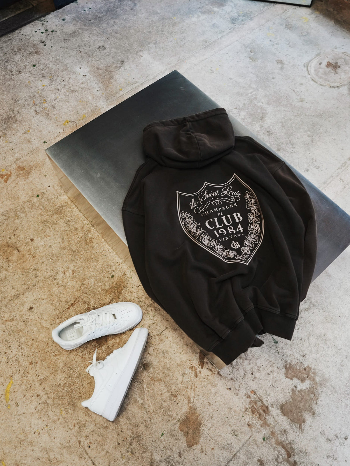 CLUB 1984. Champagne Hoodie - Washed Brown Hoodie