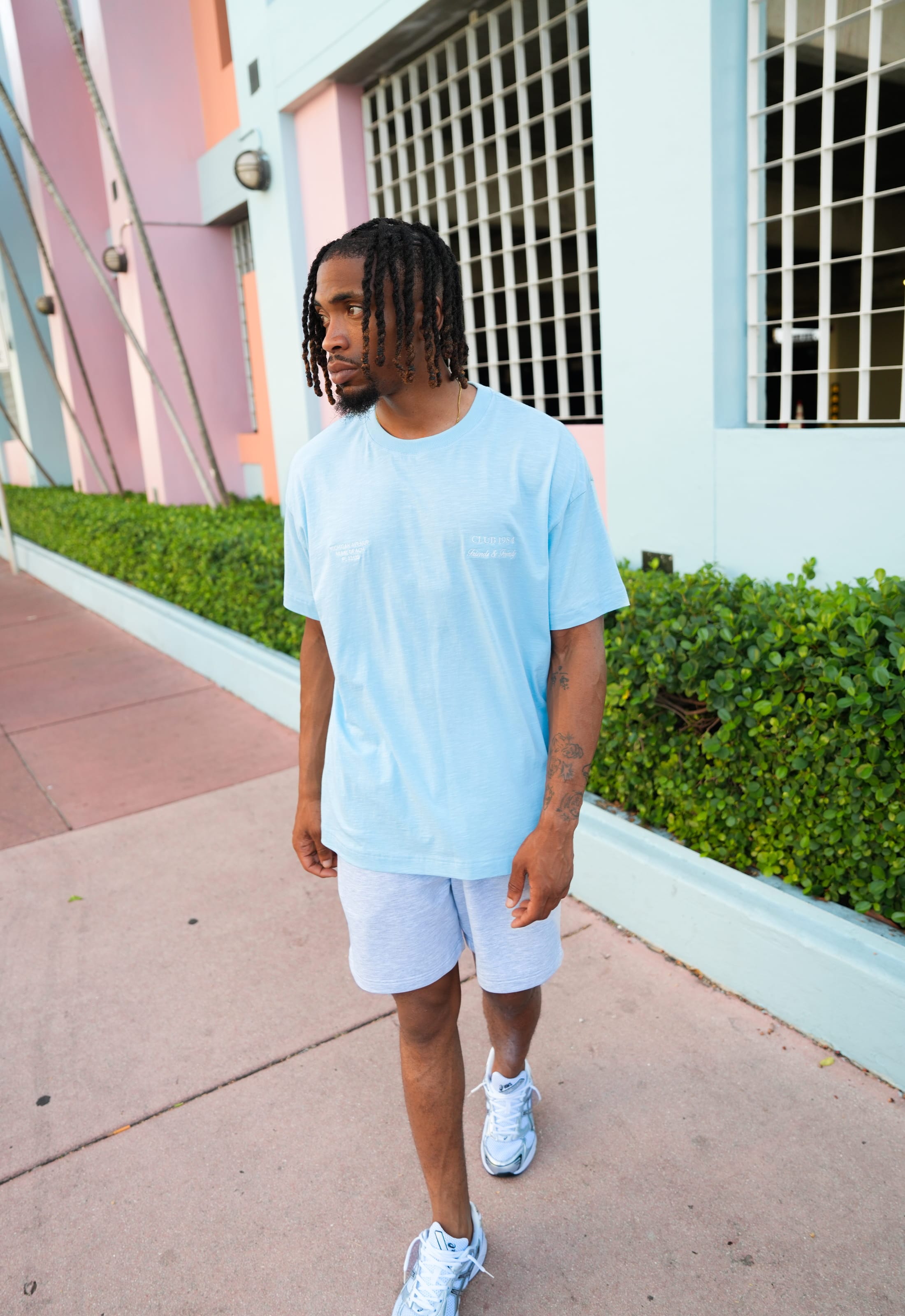 CLUB 1984. F&F Miami T-shirt - Light Blue T-Shirt