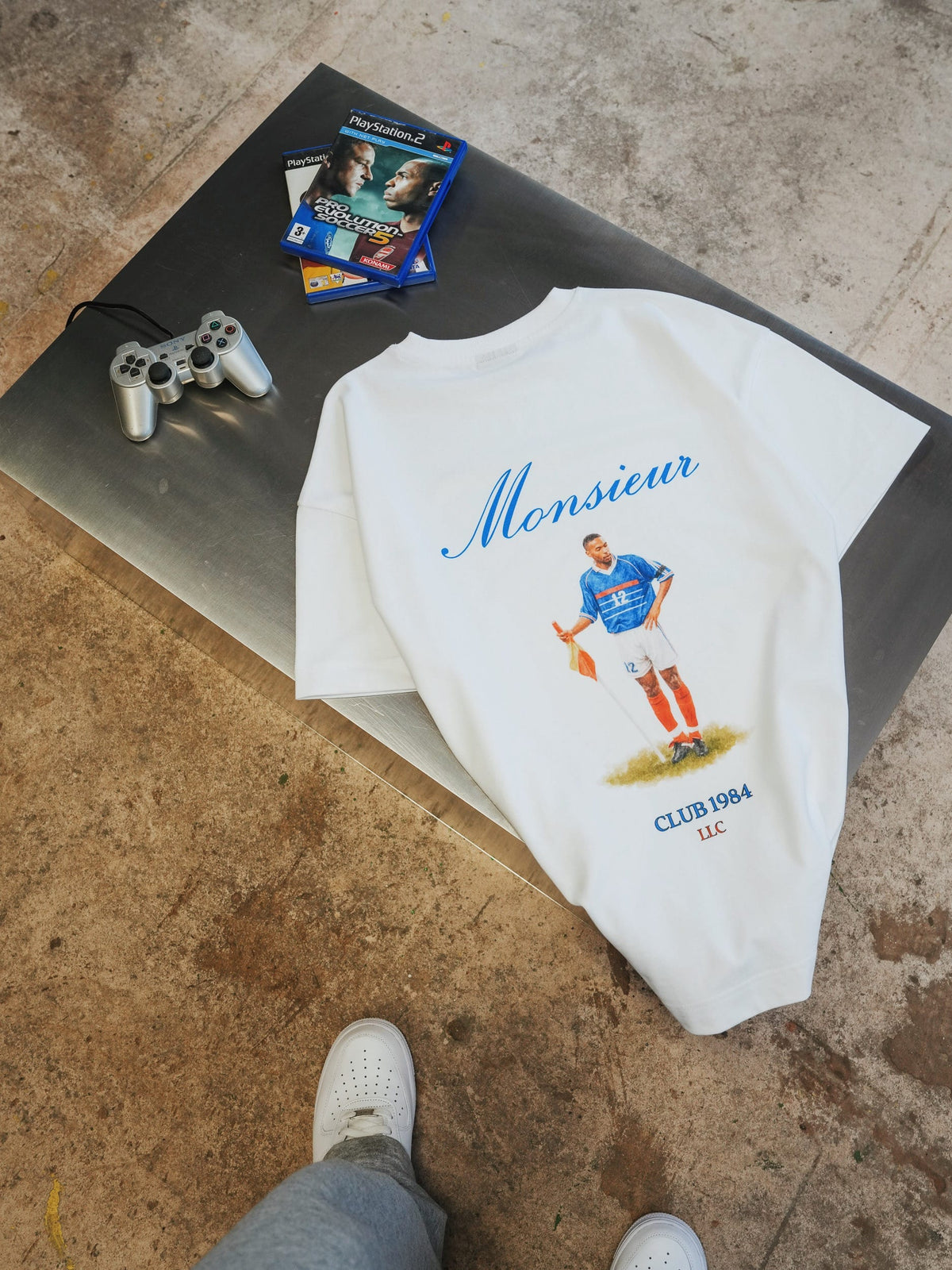 CLUB 1984. Henry T-shirt - White T-Shirt