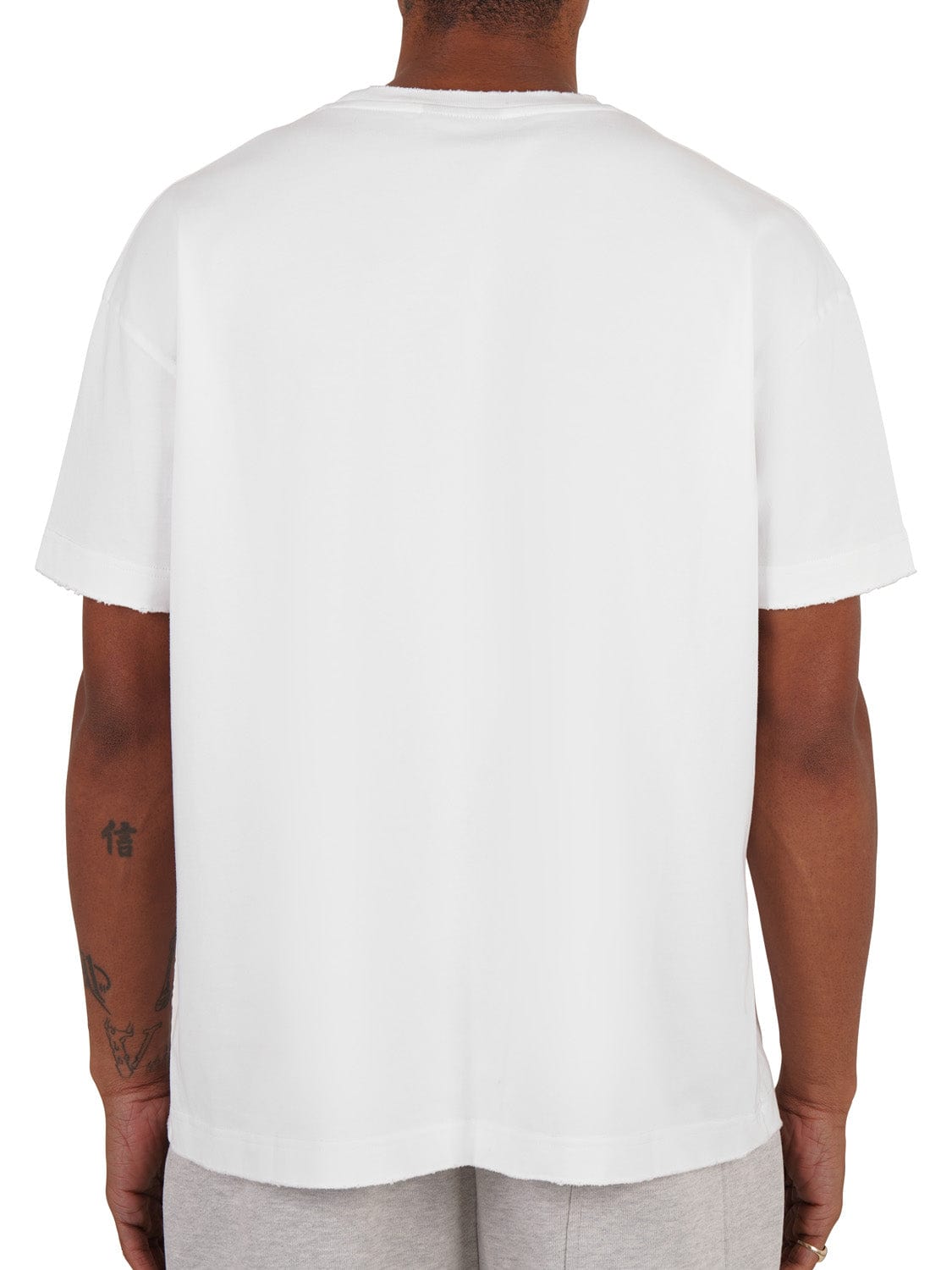 CLUB 1984. Hidden Hills Distressed T-Shirt - White T-Shirt