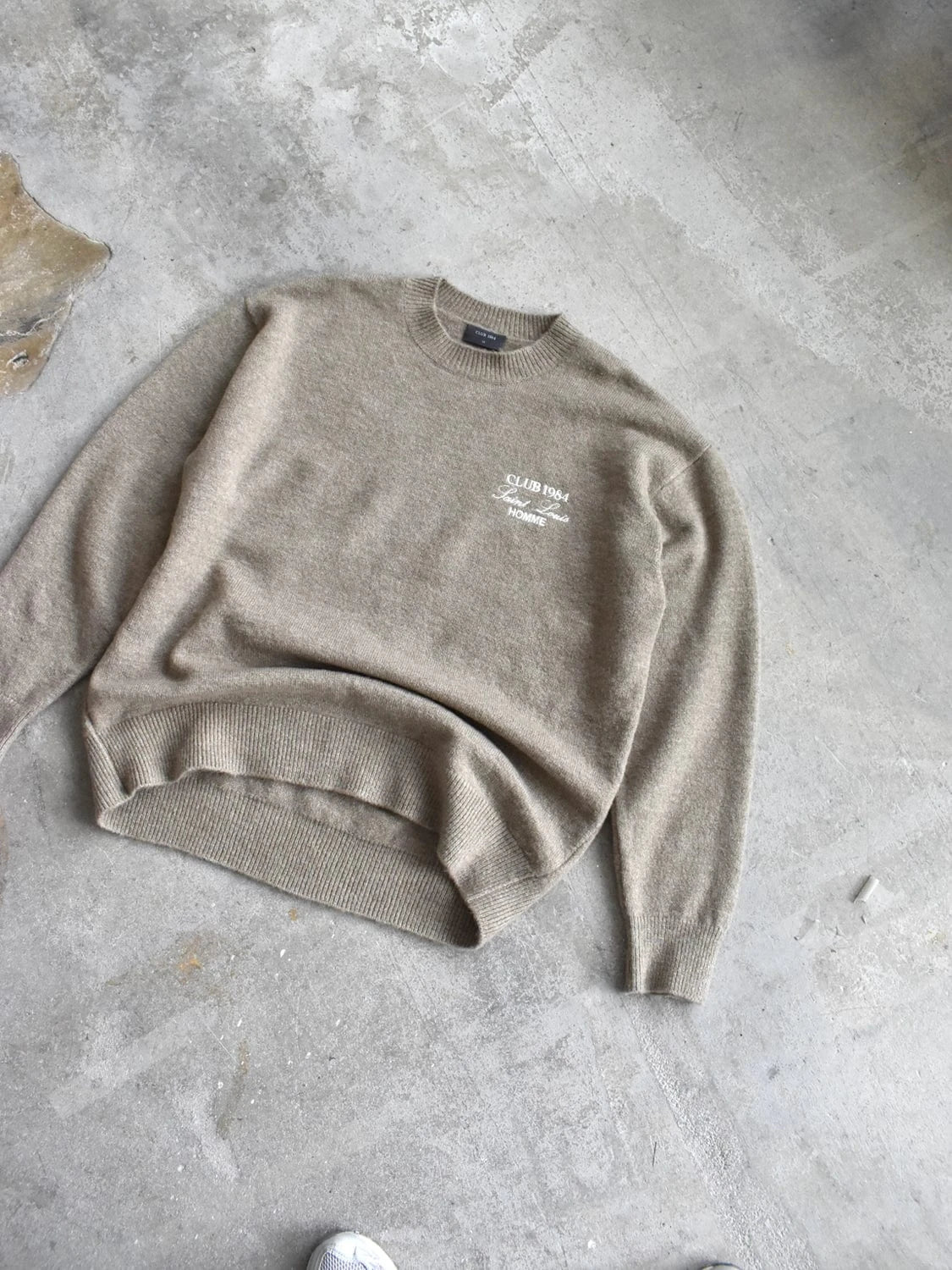 CLUB 1984. Homme Knitted Sweatshirt - Mocha Sweatshirt