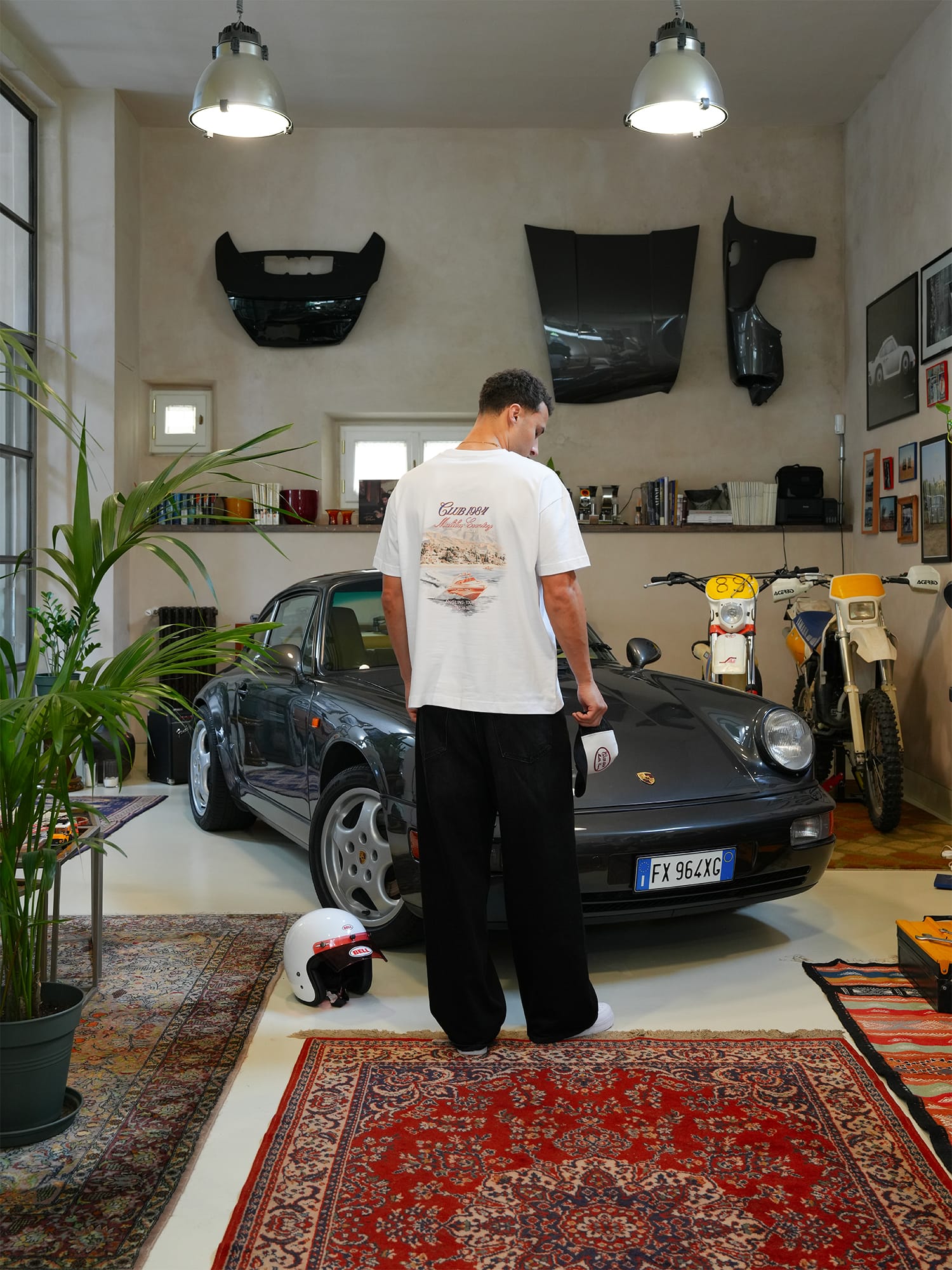 CLUB 1984. Malibu Country T-shirt - White T-Shirt
