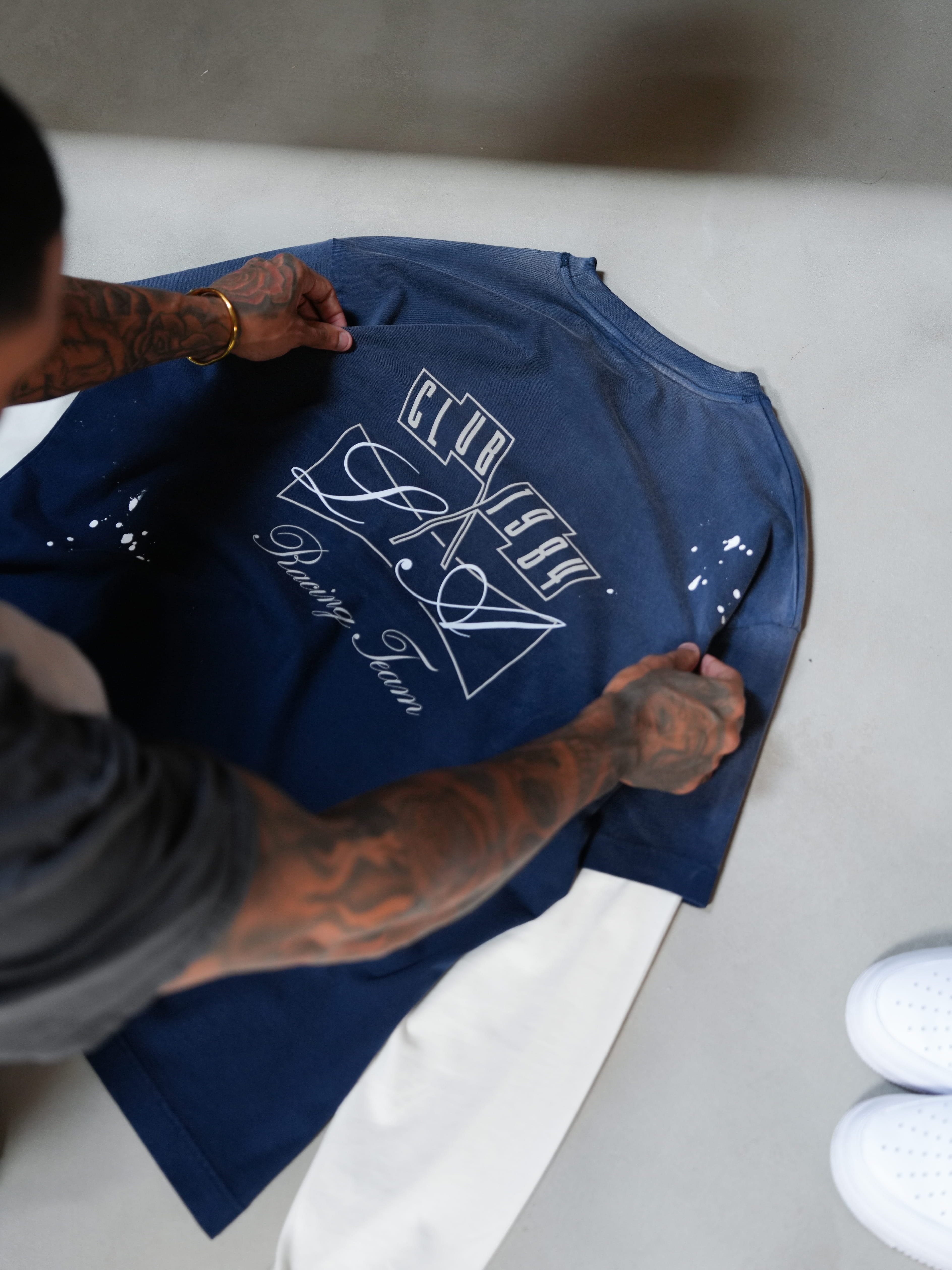 CLUB 1984. Piston LS T-shirt - Washed Navy T-Shirt