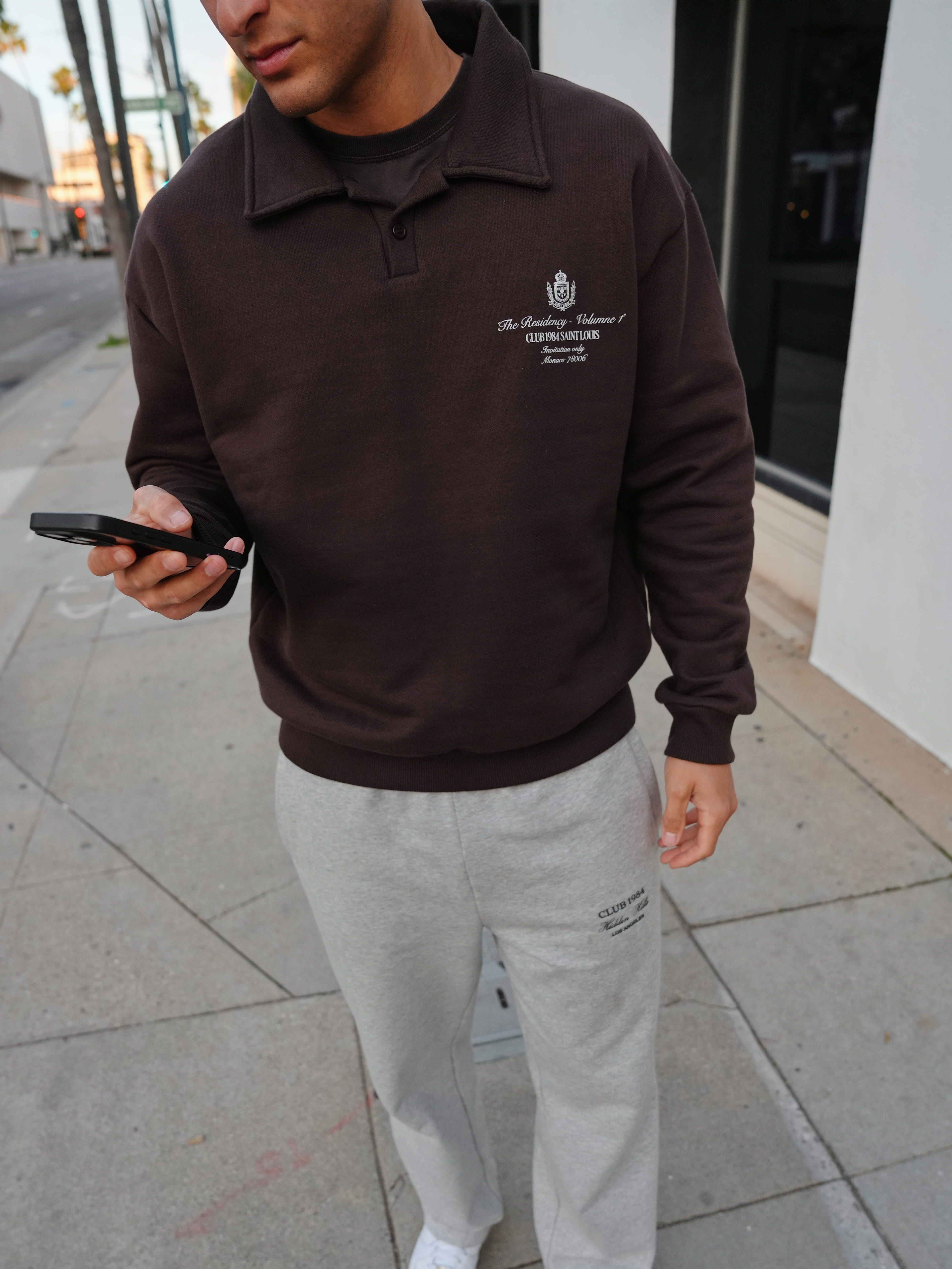 CLUB 1984. Residency Polo Sweatshirt - Coffee Sweatshirt