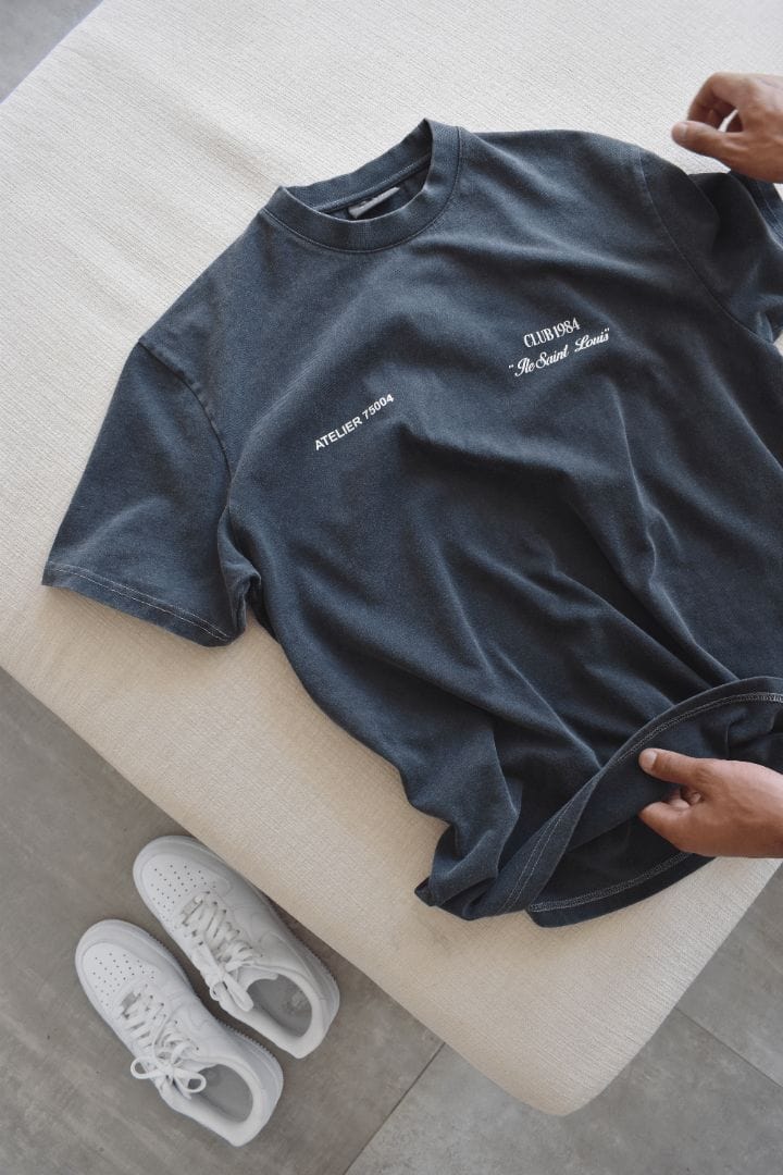 CLUB 1984. Signature T-shirt - Washed Grey T-Shirt