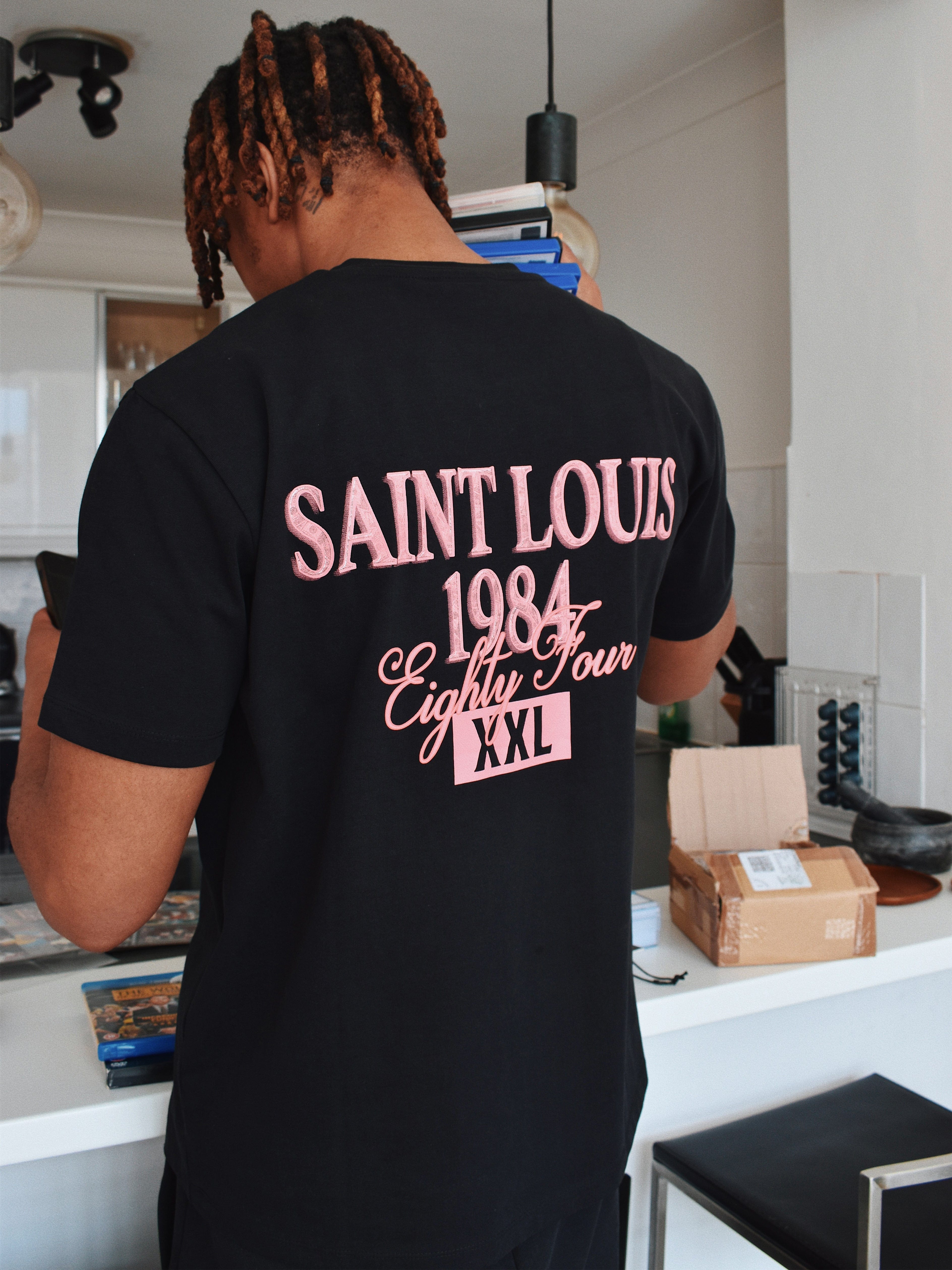 CLUB 1984. Eighty Four T-shirt - Black T-Shirt